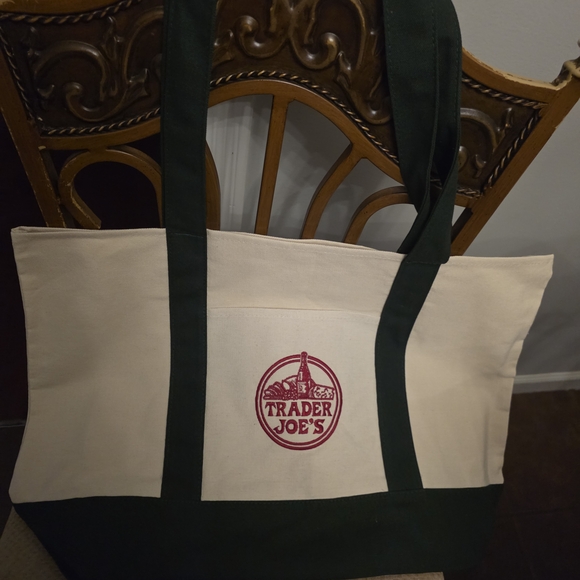 NWT -2 Large Trader Joes Green and Cream Tote Bag - Picture 4 of 8